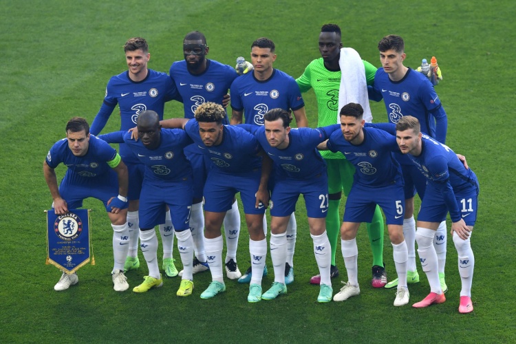 阿森纳欧冠遇马竞铁血防守 数据：枪手利刃破敌（欧冠硬碰马竞铁壁，数据称枪手锋芒可破阵）