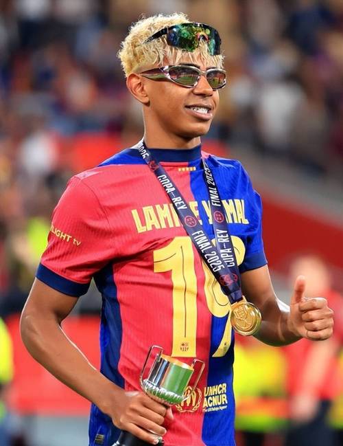 太阳队记：狄龙与裁判对峙使用不当言语，罚款35000美元