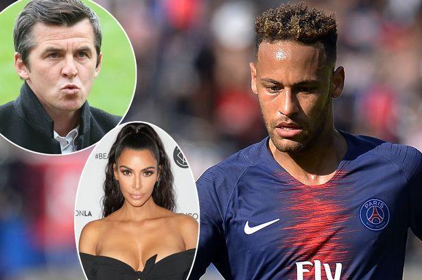 网友在梅西夜访诺坎普时偶遇他，梅西还向镜头打了招呼