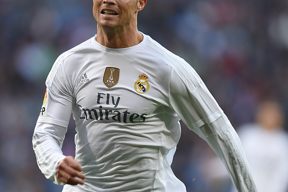 每体：考察埃永之外，巴萨也悄然盯上22岁喀麦隆中卫科托（每体：除考察埃永外，巴萨亦低调关注22岁喀麦隆中卫科托）