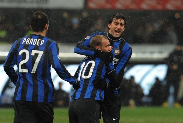 埃芬博格：我相信诺伊尔会续约，他会把更多机会让给乌尔比希（埃芬博格：看好诺伊尔续约，并将更多出场机会留给乌尔比希）