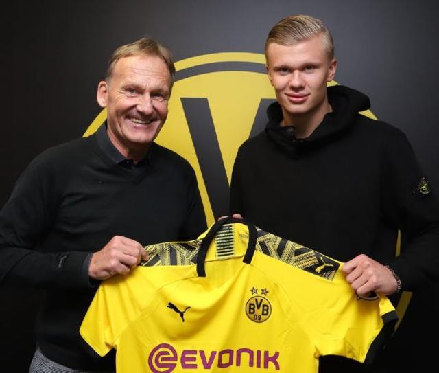 狼队战布伦特福德第32分钟才有射门，造英超6年最沉闷开局（狼队战布伦特福德至第32分钟才首射，刷新英超近六年最沉闷开局）