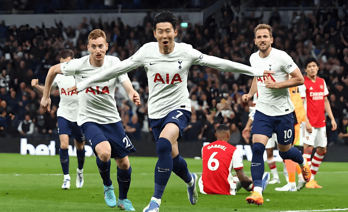 中超比赛亮点：武汉三镇绝杀山东泰山,（中超焦点战：武汉三镇补时绝杀山东泰山）