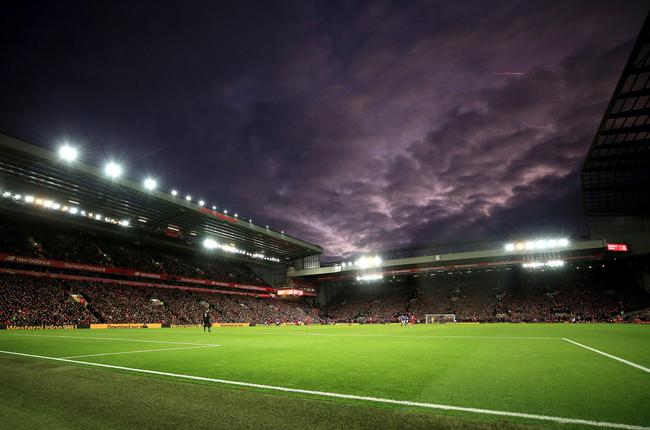 艾顿：我来湖人是填补空缺的，他们长期缺少攻守兼备的大个子