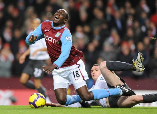 法媒：罗马已与切尔西就租借迪萨西展开谈判，球员愿意加盟（法媒：罗马与切尔西就迪萨西租借展开谈判，球员已表态愿意加盟）