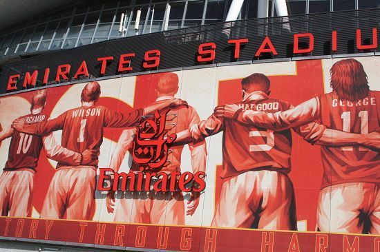 土媒：桑乔已经抵达土耳其，并和费内巴切高层商谈了转会事宜（土耳其媒体：桑乔已抵土，与费内巴切高层洽谈转会）