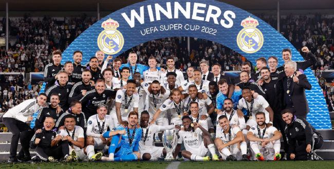 孔帕尼：我有关注曼城希望他们英超夺冠；连胜时我们也要反思（孔帕尼：盼曼城英超问鼎 连胜时也要保持反思）